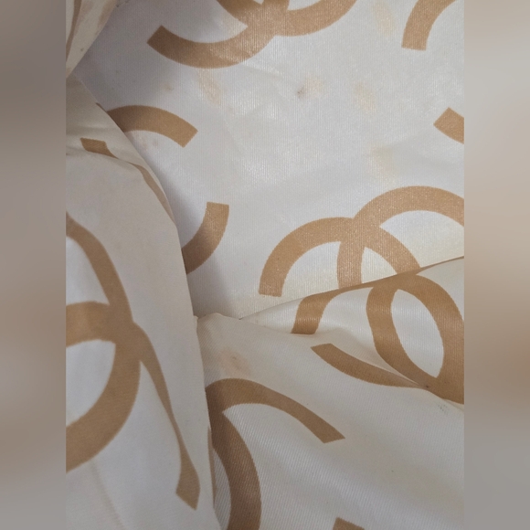 Chanel White Woven Canvas Bekko Chain Large Tote Bag In White - Picture 17 of 17